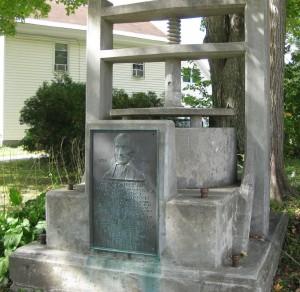 Cheshire cheese monument, Cheshire, Massachusetts, September 25, 2012, CC SA