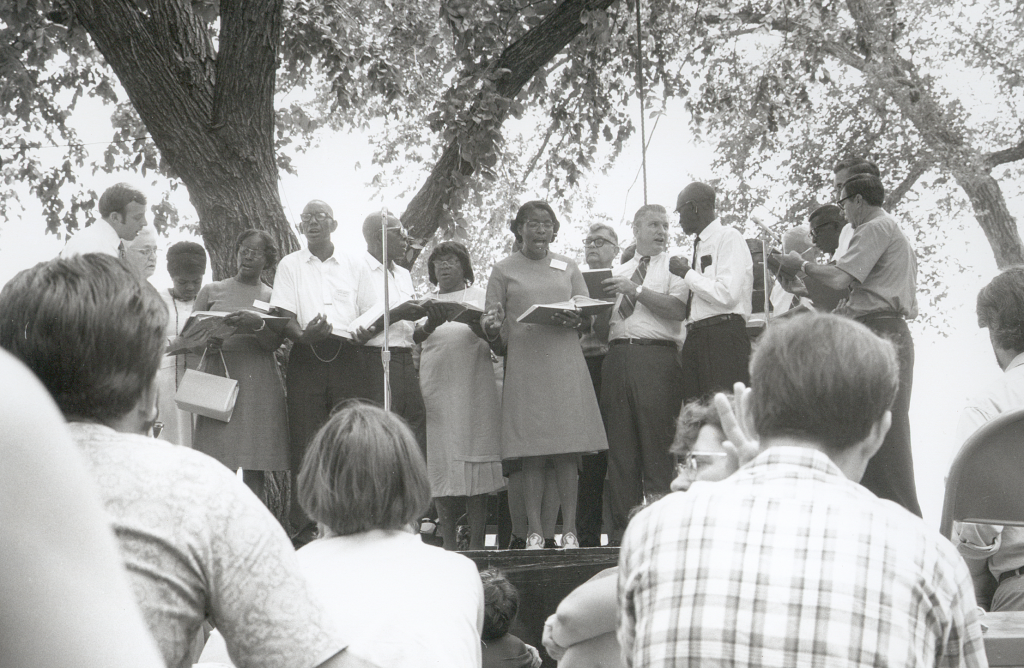 Festival organizers invited black and white groups of Sacred Harp singers to sing together at the 1970 Smithsonian Festival of American Folklife in Washington, DC. Photograph by Joe Dan Boyd, courtesy of the Alabama Council for Traditional Arts.